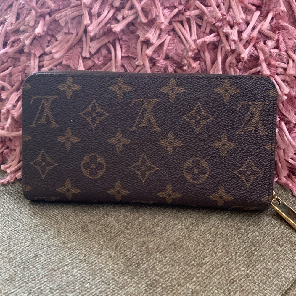 Authentic Louis Vuitton Large Wallet